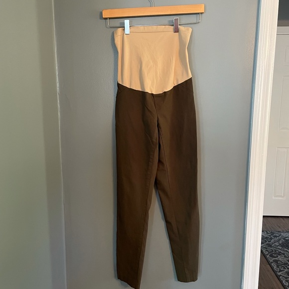 Bundle of Small Maternity Pants - Picture 4 of 11